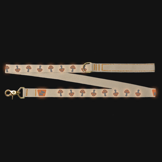 Reflective Wanderwag Leash • Magic Mushrooms  - Desert Tan